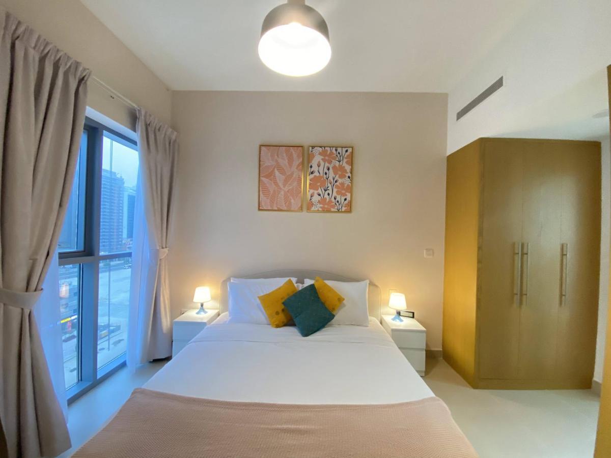 Lux Bnb Bellevue Tower Downtown Lägenhet Dubai Exteriör bild